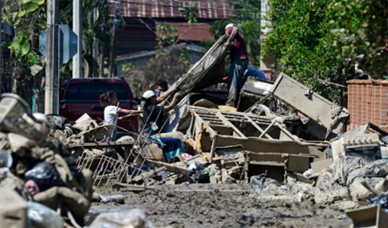 Impact in Honduras. Retrieved from https://edition.cnn.com/2020/11/17/weather/hurricane-iota-tuesday/index.html